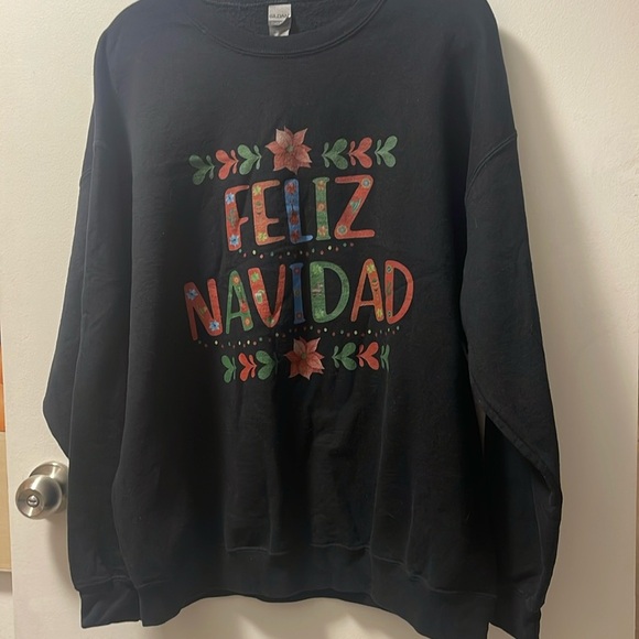 Gildan Feliz Navidad Sweatshirt XL - Picture 1 of 4
